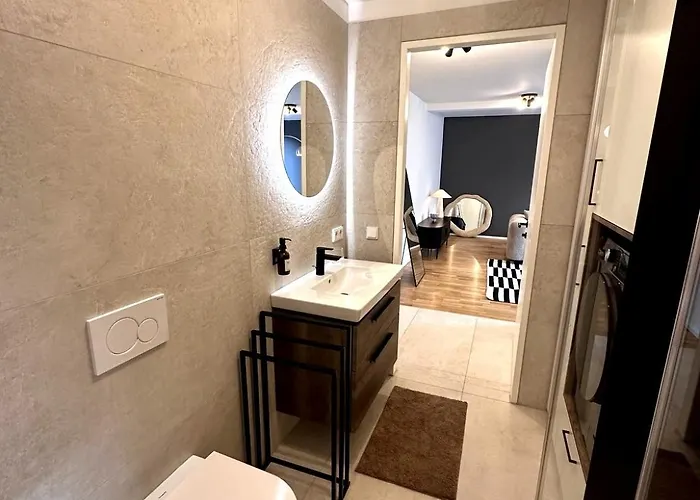 Miacasa I Zentral I Parkplatz I Waschtrockner I Schreibtisch Apartmán Linec