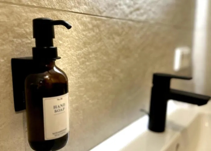 Miacasa I Zentral I Parkplatz I Waschtrockner I Schreibtisch