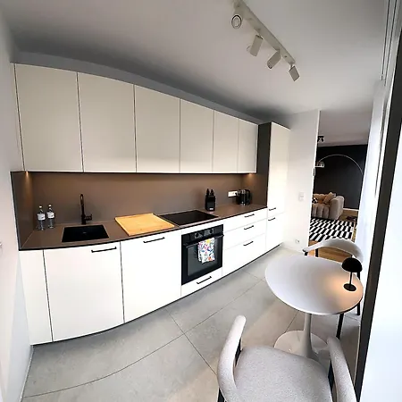 Miacasa I Zentral I Parkplatz I Waschtrockner I Schreibtisch Apartman Linz