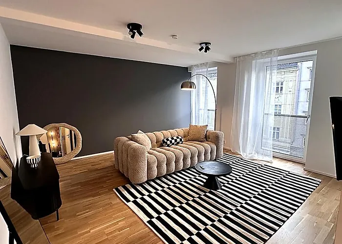 Miacasa I Zentral I Parkplatz I Waschtrockner I Schreibtisch Apartman Linz